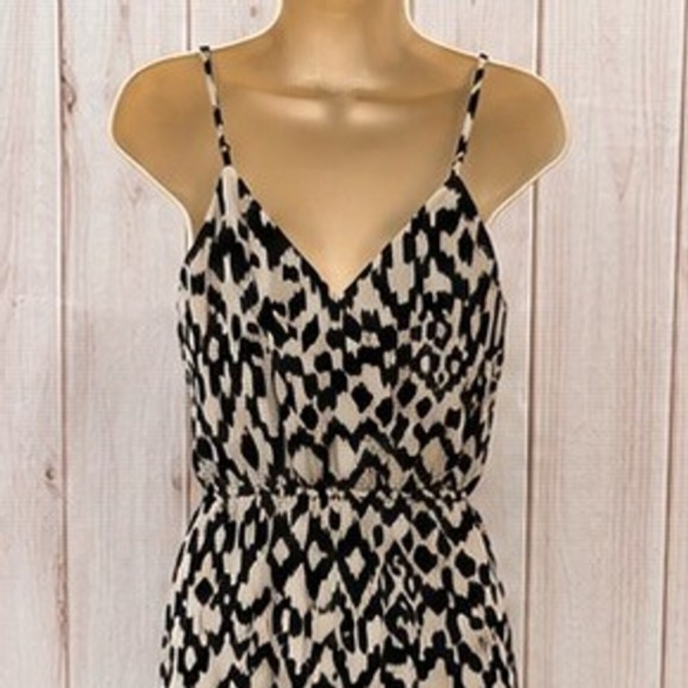 Under Skies Black Cream Ikat Leopard Print V-Neck Maxi Dress Small - Picture 3 of 6